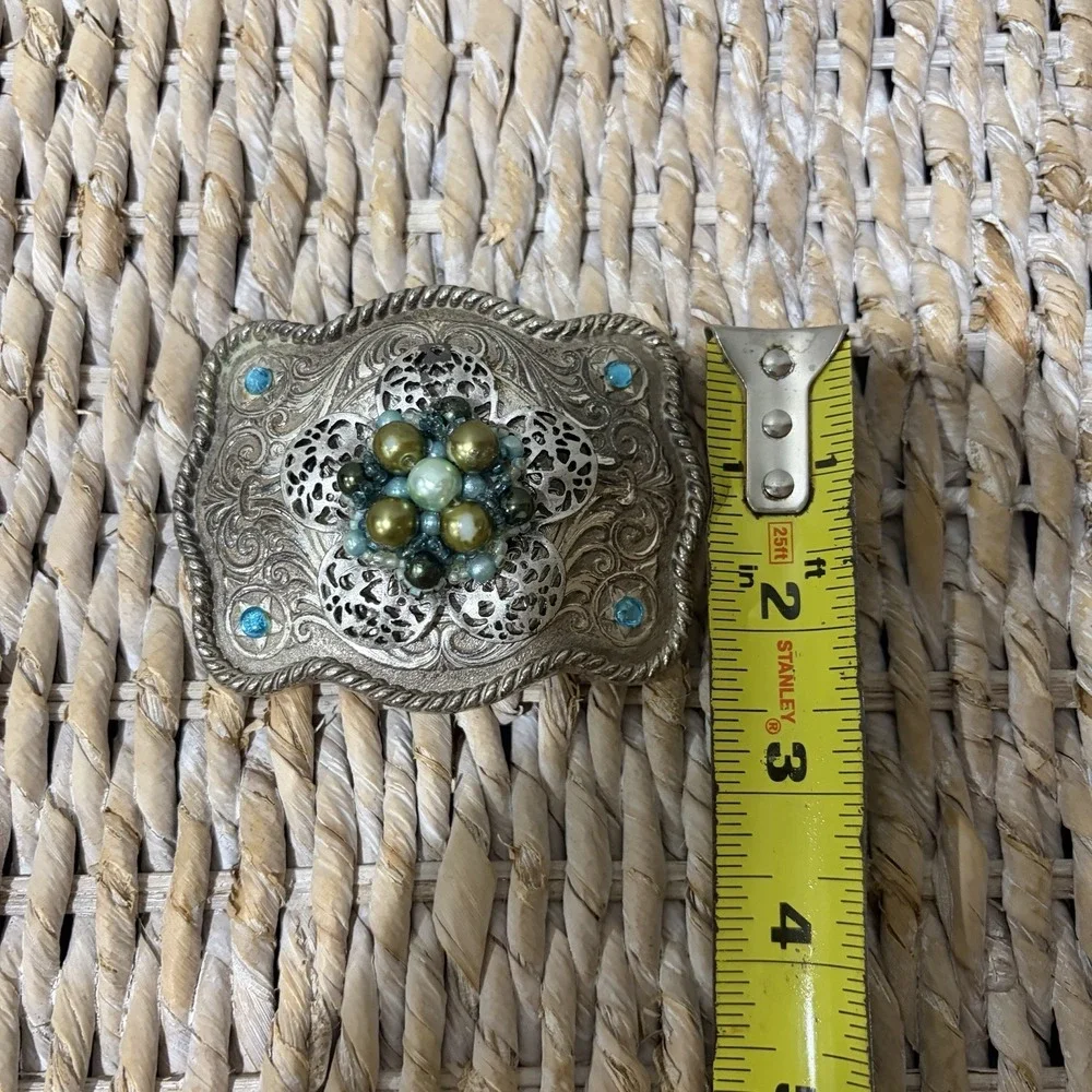 N/A silver belt
